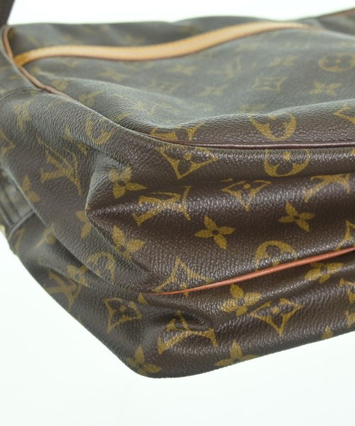 LOUIS VUITTON 肩背包