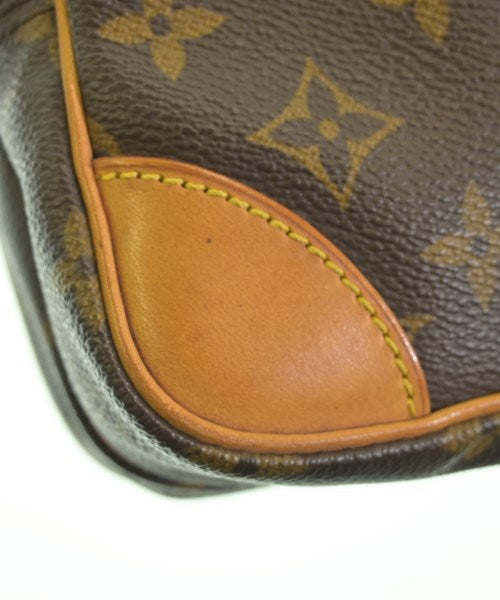 LOUIS VUITTON 肩背包