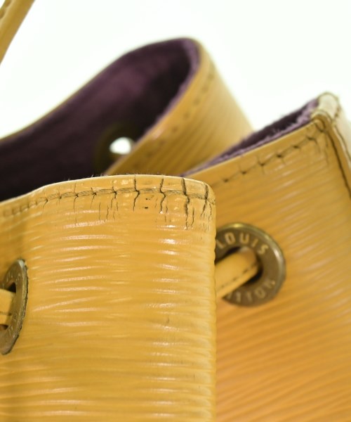 LOUIS VUITTON 肩背包