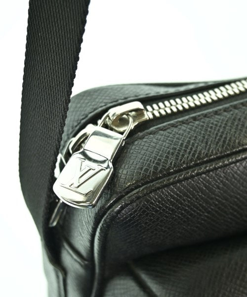 LOUIS VUITTON 肩背包