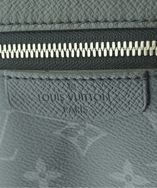 LOUIS VUITTON 背包