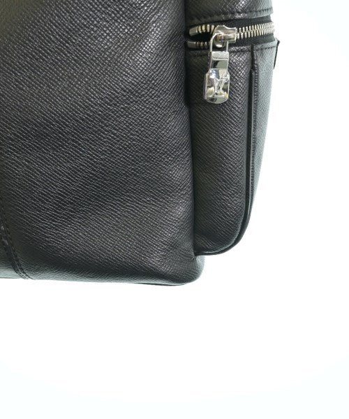LOUIS VUITTON 背包