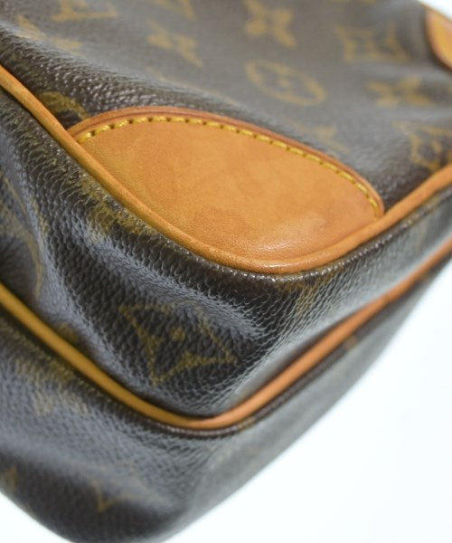 LOUIS VUITTON 肩背包