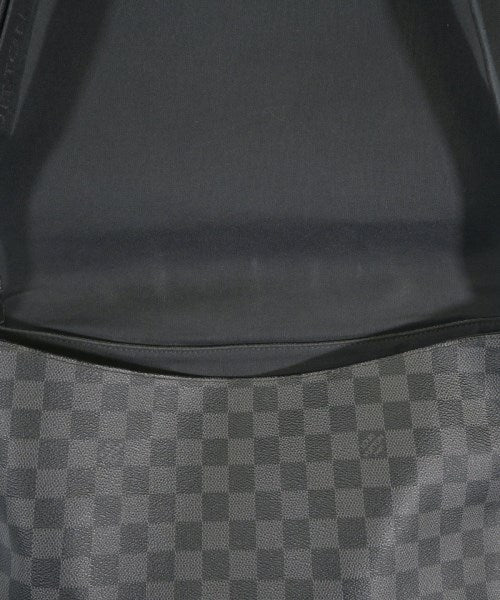 LOUIS VUITTON 肩背包