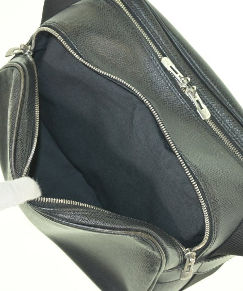 LOUIS VUITTON 肩背包