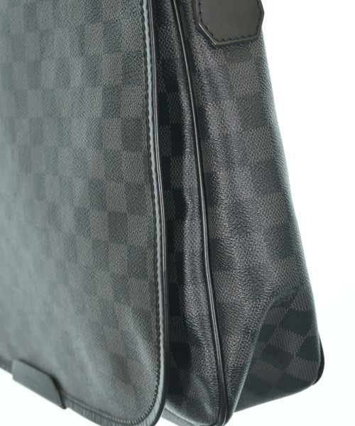 LOUIS VUITTON 信使包