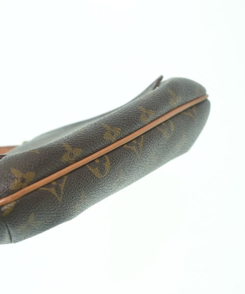 LOUIS VUITTON 肩背包