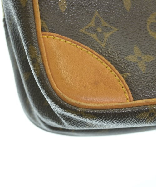 LOUIS VUITTON 肩背包