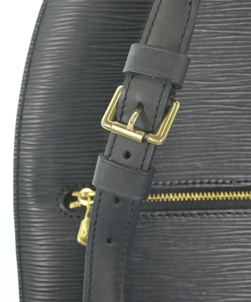 LOUIS VUITTON 背包