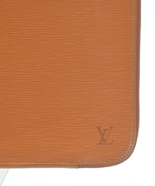 LOUIS VUITTON 手拿包