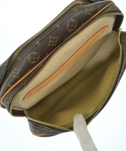 LOUIS VUITTON 肩背包