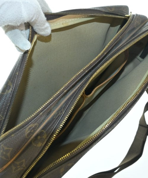 LOUIS VUITTON 肩背包