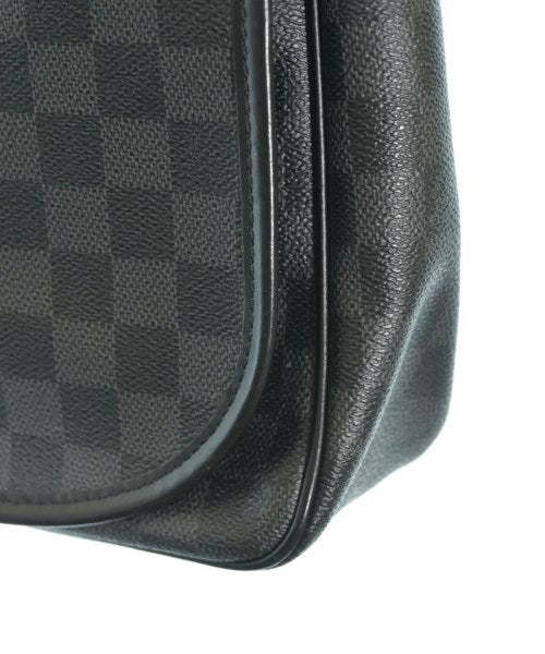 LOUIS VUITTON 肩背包