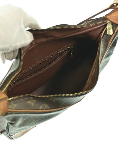 LOUIS VUITTON 肩背包