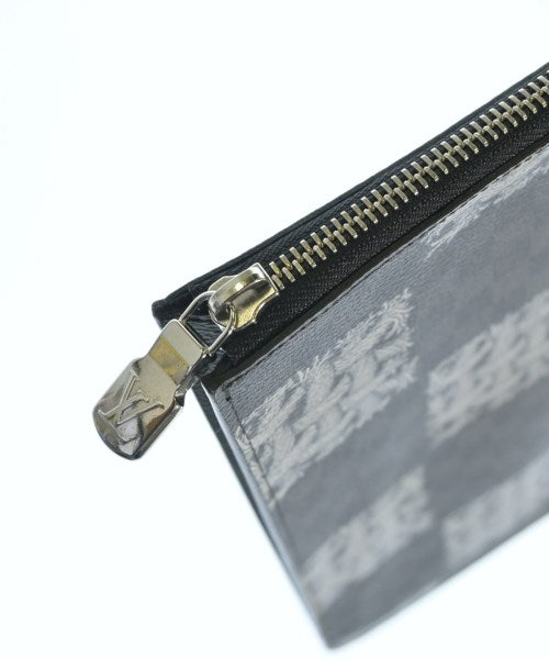 LOUIS VUITTON 手拿包