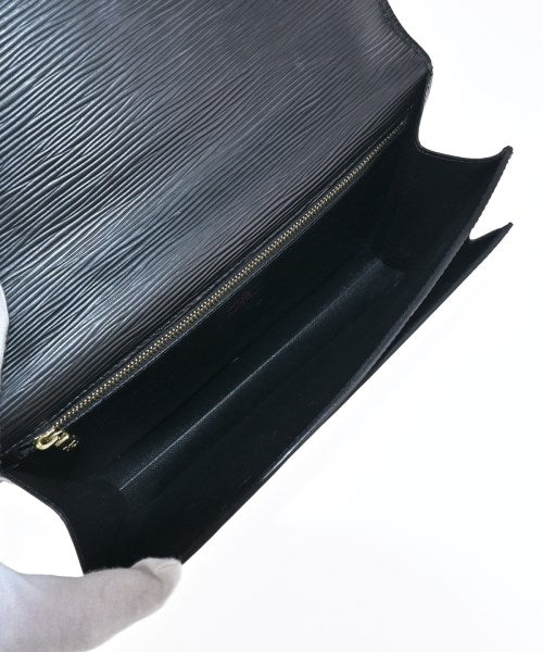 LOUIS VUITTON 手拿包