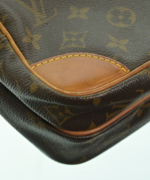 LOUIS VUITTON 肩背包