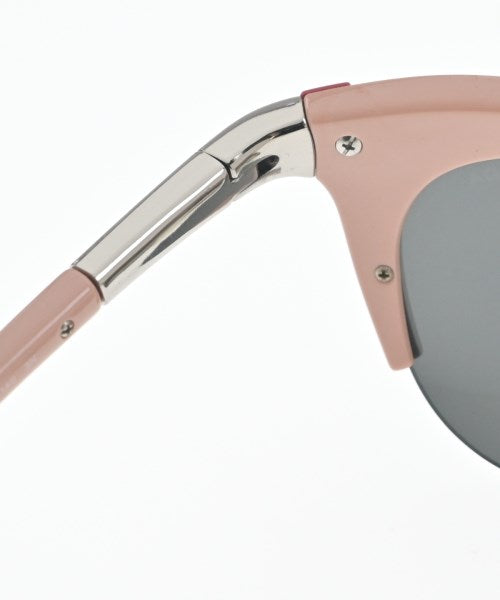 PRADA 太陽眼鏡