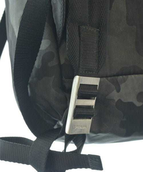 PRADA 背包
