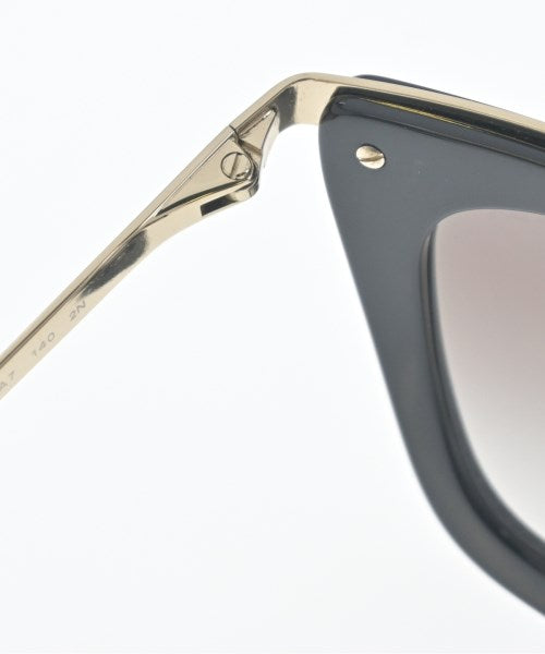 PRADA 太陽眼鏡