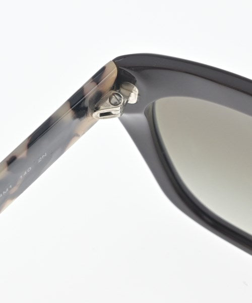 PRADA 太陽眼鏡