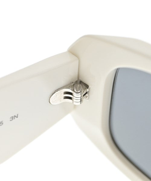 PRADA 太陽眼鏡