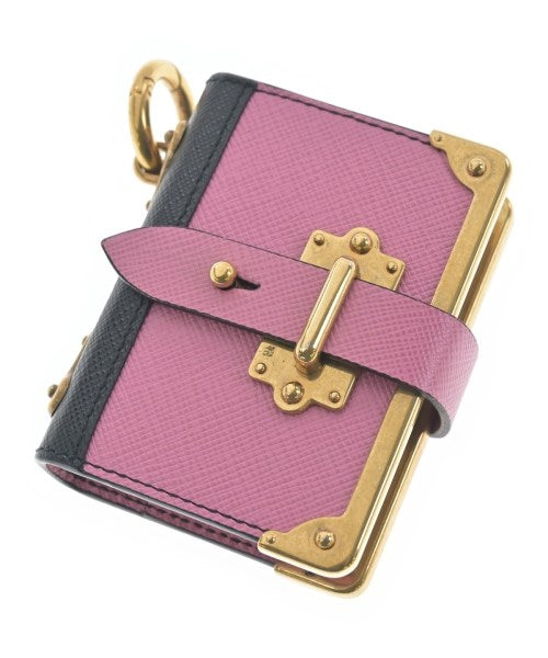 PRADA 包包飾品