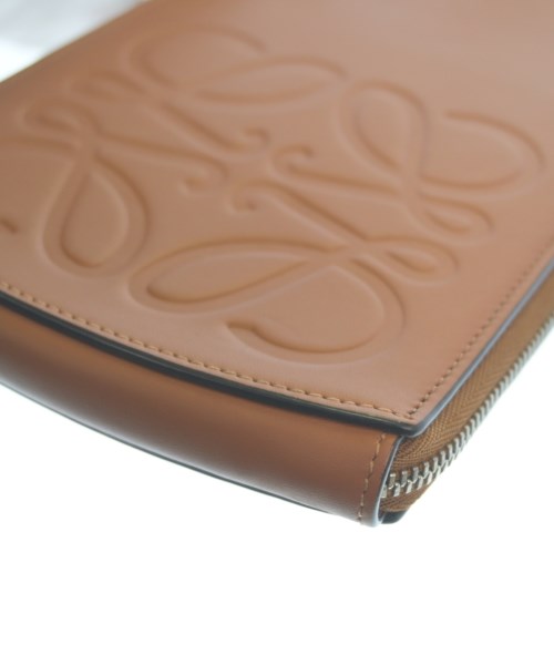 LOEWE 肩背包