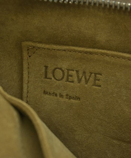 LOEWE 手拿包