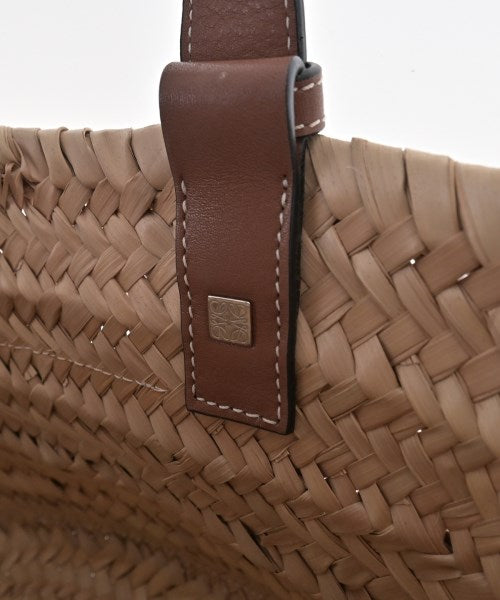 LOEWE 籃包