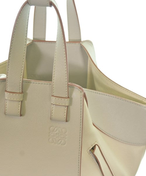 LOEWE 肩背包