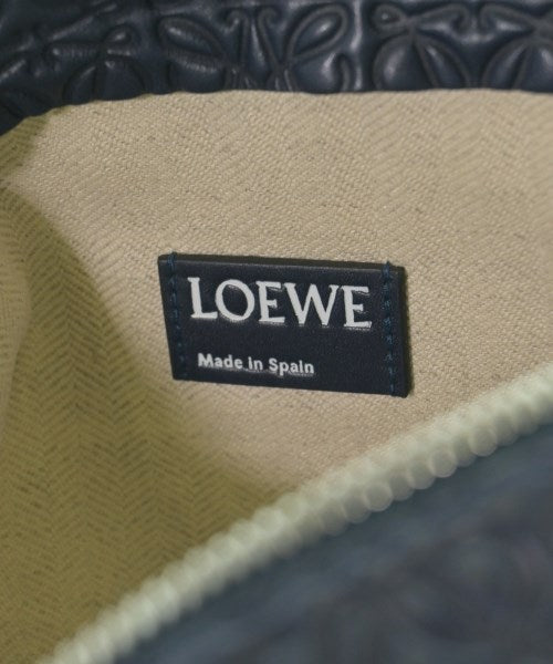LOEWE 手拿包