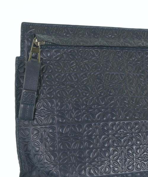 LOEWE 手拿包