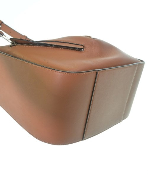 LOEWE 肩背包
