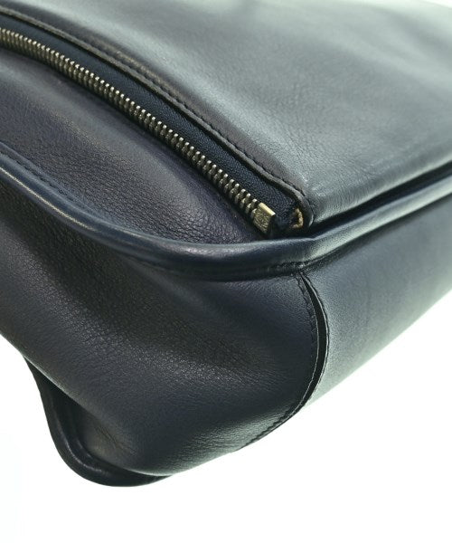 LOEWE 肩背包