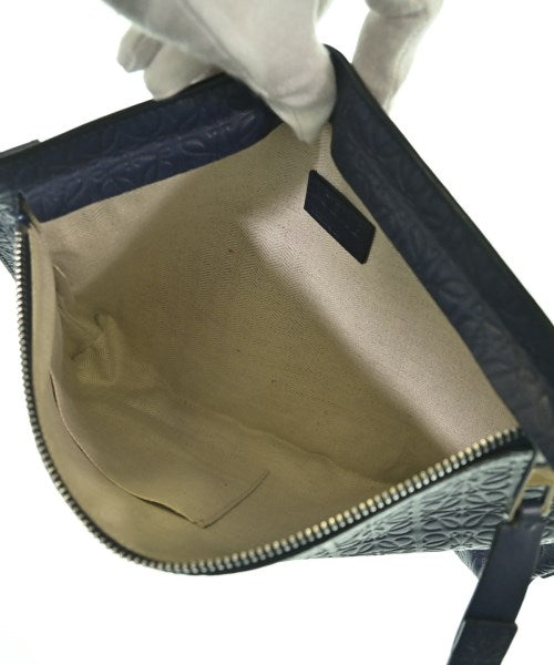 LOEWE 手拿包