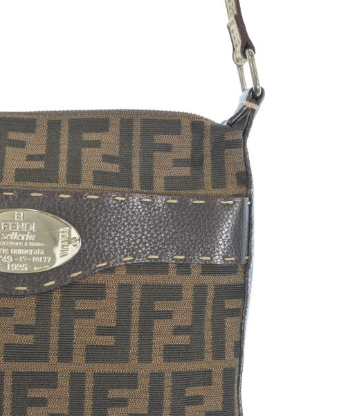 FENDI 肩背包