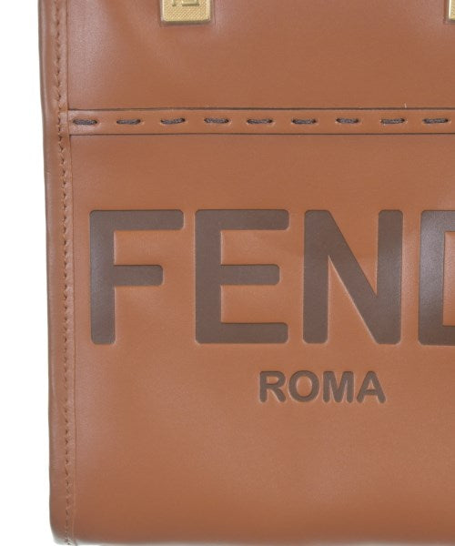 FENDI 肩背包