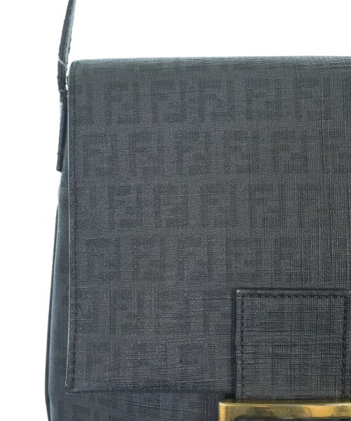 FENDI 肩背包