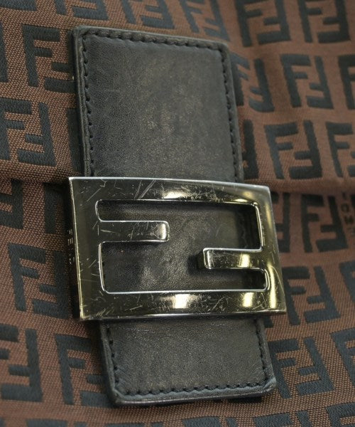 FENDI 肩背包
