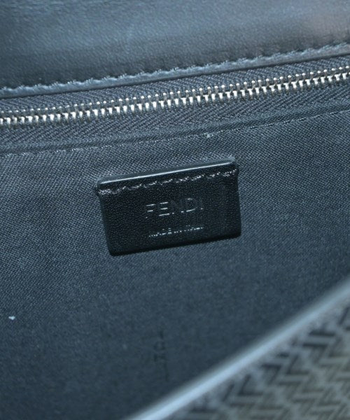FENDI 肩背包
