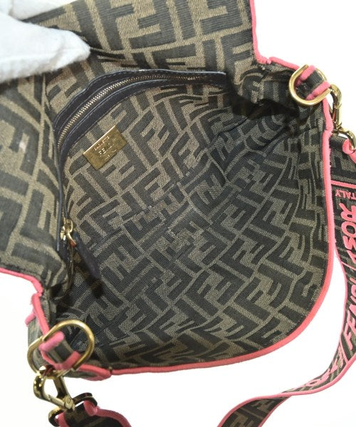 FENDI 肩背包