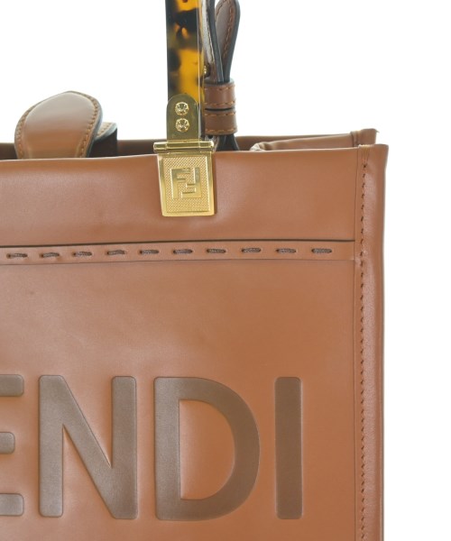 FENDI 肩背包