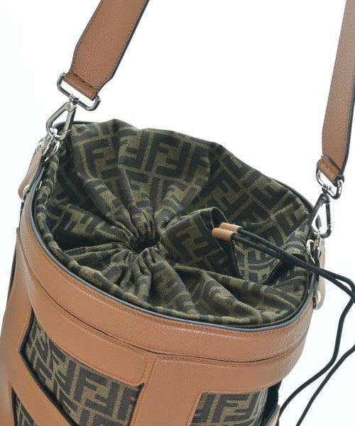 FENDI 肩背包