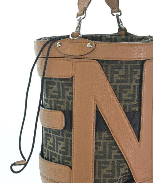 FENDI 肩背包