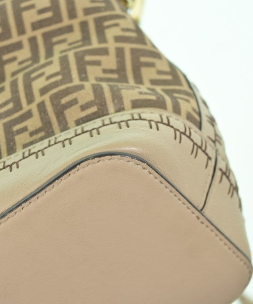 FENDI 肩背包