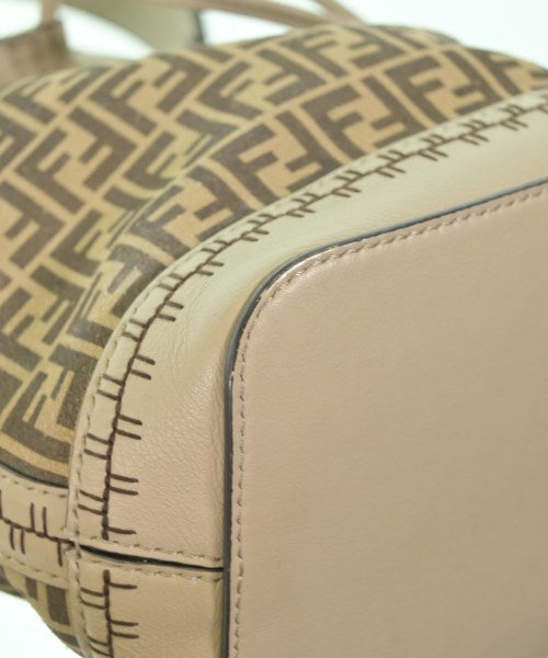 FENDI 肩背包
