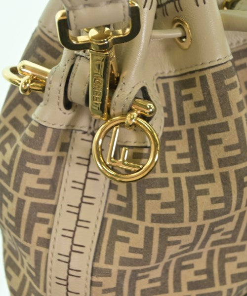 FENDI 肩背包