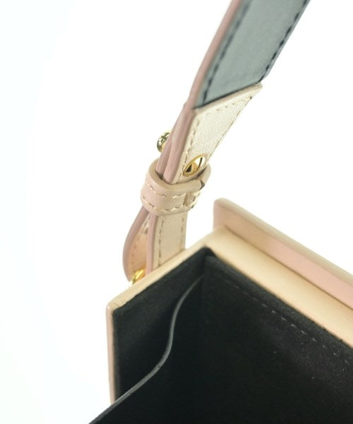FENDI 肩背包