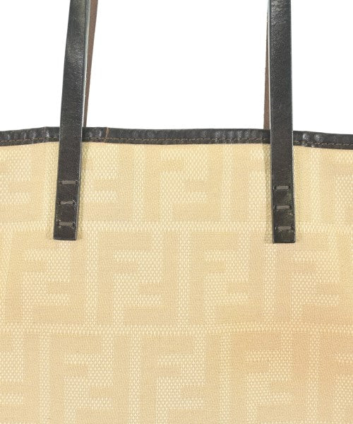 FENDI 肩背包